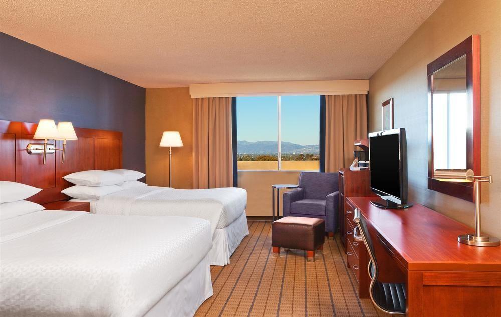 Отель Four Points By Sheraton Los Angeles Westside Экстерьер фото