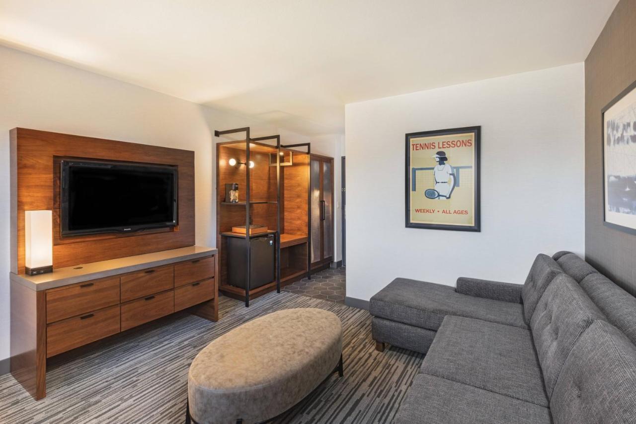 Отель Four Points By Sheraton Los Angeles Westside Экстерьер фото