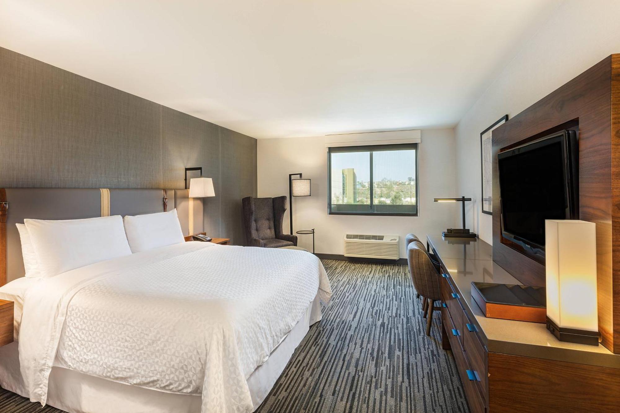 Отель Four Points By Sheraton Los Angeles Westside Экстерьер фото